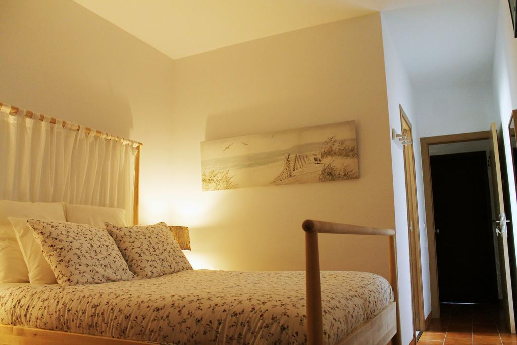 Hostal Montilla Sotogrande 托雷加迪亚罗 外观 照片